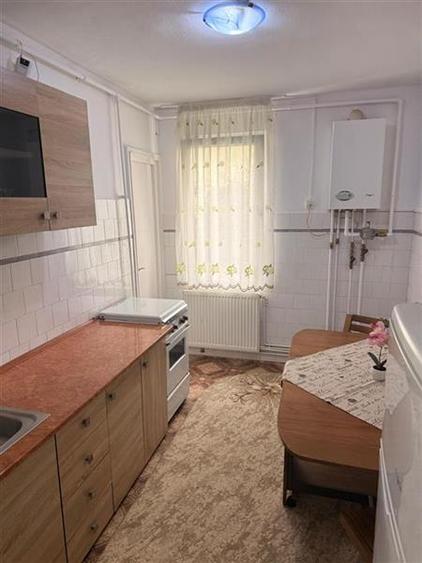 Apartament cu 2 camere decomandat, mobilat în Tudor Vladimirescu