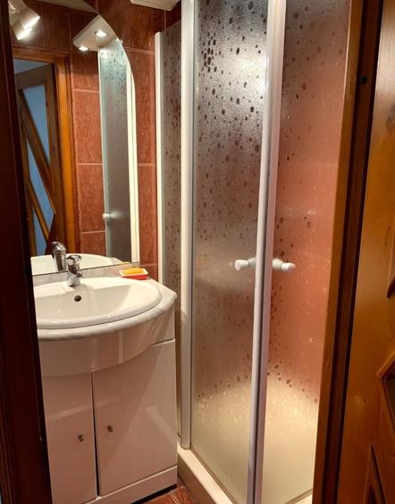 Apartament cu 3 camere decomandat în Traian