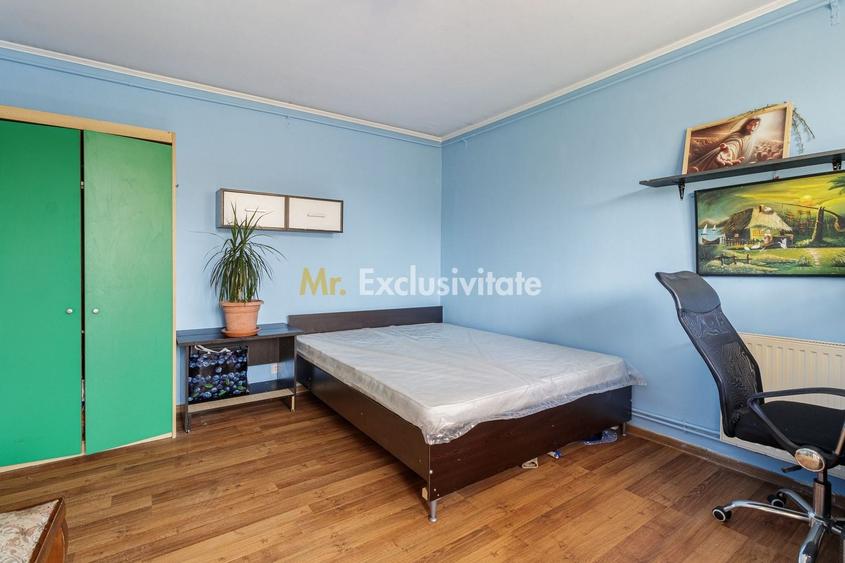 Apartament cu 3 camere decomandat în Drumul Taberei