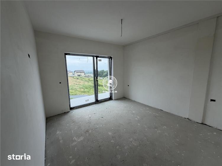 Casă cu 4 camere cu Teren 400 Mp în Bârnova