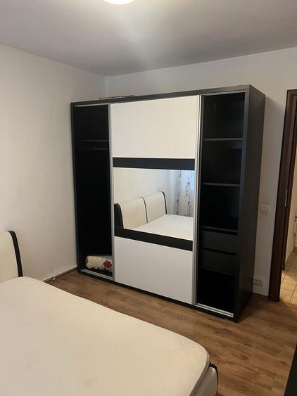 Apartament cu 2 camere decomandat în Exterior Vest