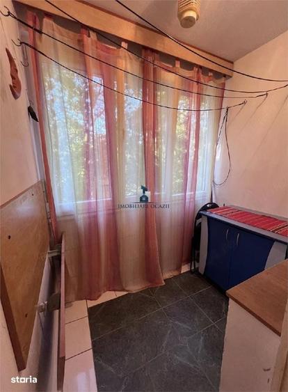 Garsonieră semidecomandată în Apărătorii Patriei