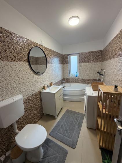 Apartament cu 2 camere decomandat în Florești