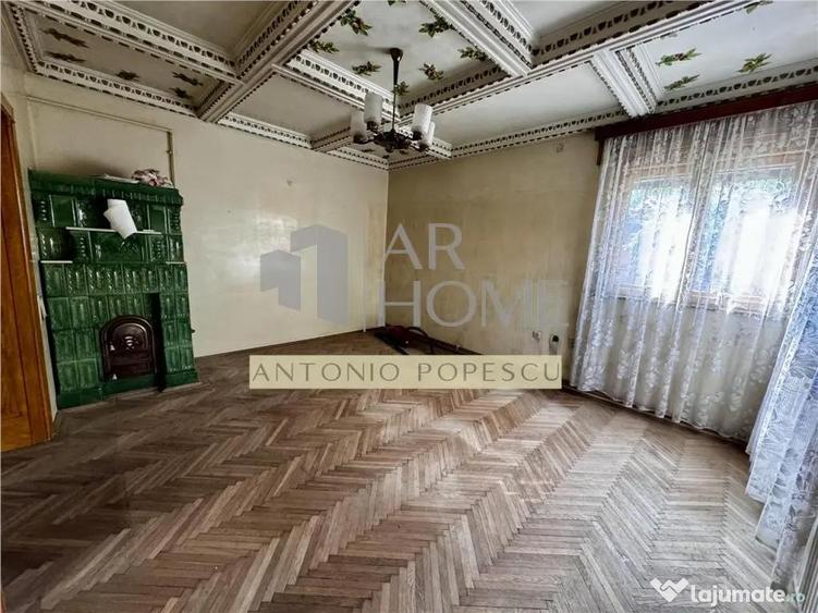 Casă cu 3 camere cu Canalizare în Central