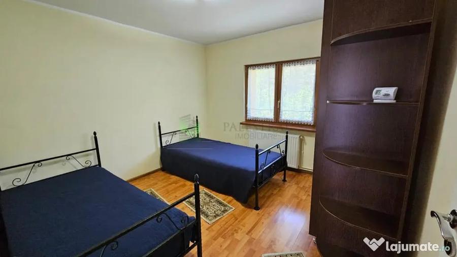 Apartament cu 3 camere decomandat în Răcădău