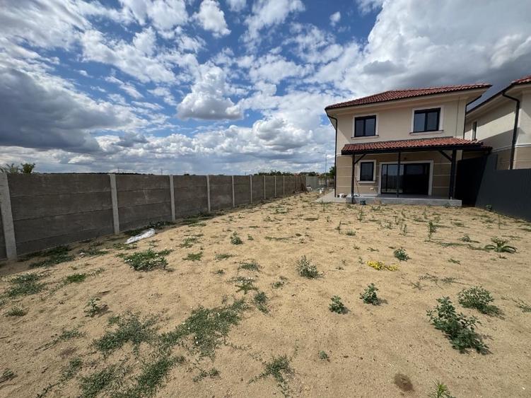Duplex cu 4 camere cu Teren 436 Mp în Giarmata-Vii