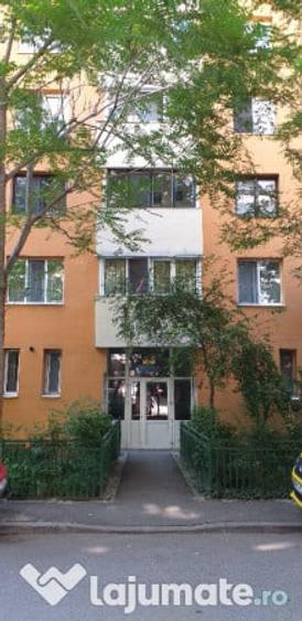 Apartament cu 2 camere decomandat în Rahova