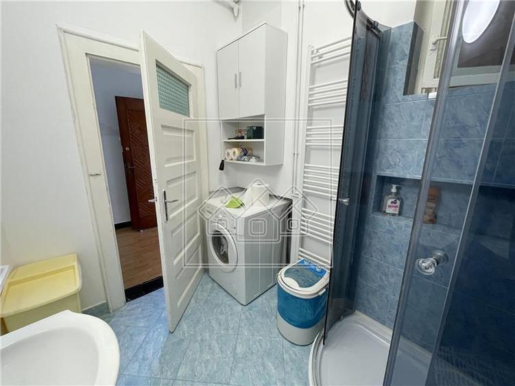 Apartament cu 4 camere circular în Central