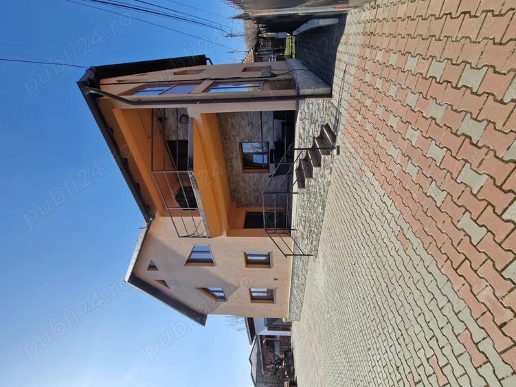 Casă cu Teren 1200 Mp în Aiton
