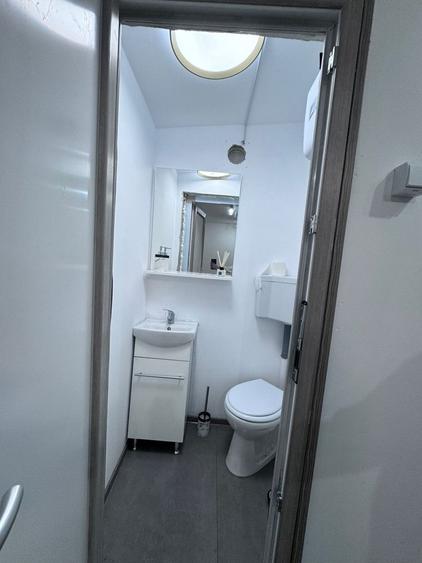Spațiu comercial, de 24 mp, în Central