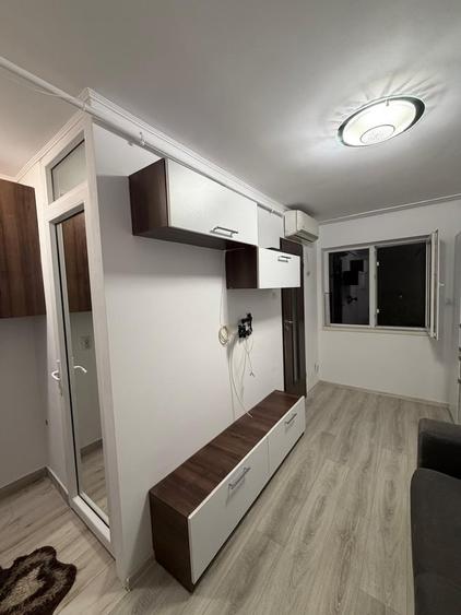 Garsonieră semidecomandată în Ferentari