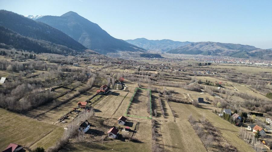 Teren Construcții intravilan de 4043 mp, în Predeluț
