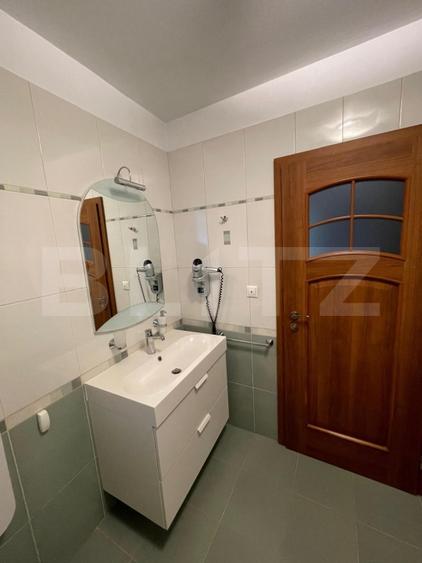 Casă individuală cu 4 camere cu Canalizare în Partoș