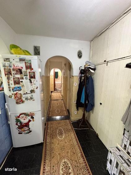 Apartament cu 3 camere decomandat în Lujerului