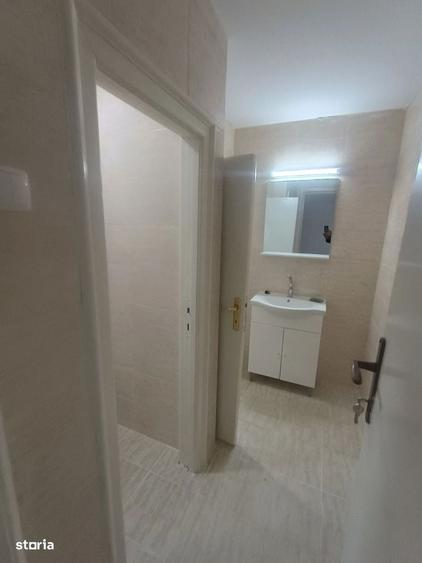 Universitate Cladire de Birouri 10 Euro/mp - 13