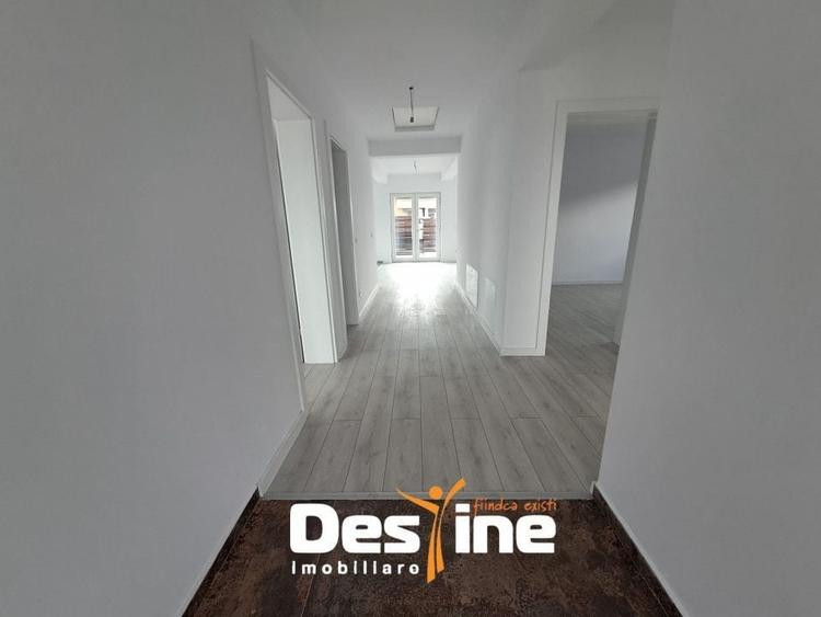 Casă individuală cu 4 camere cu Canalizare în Miroslava