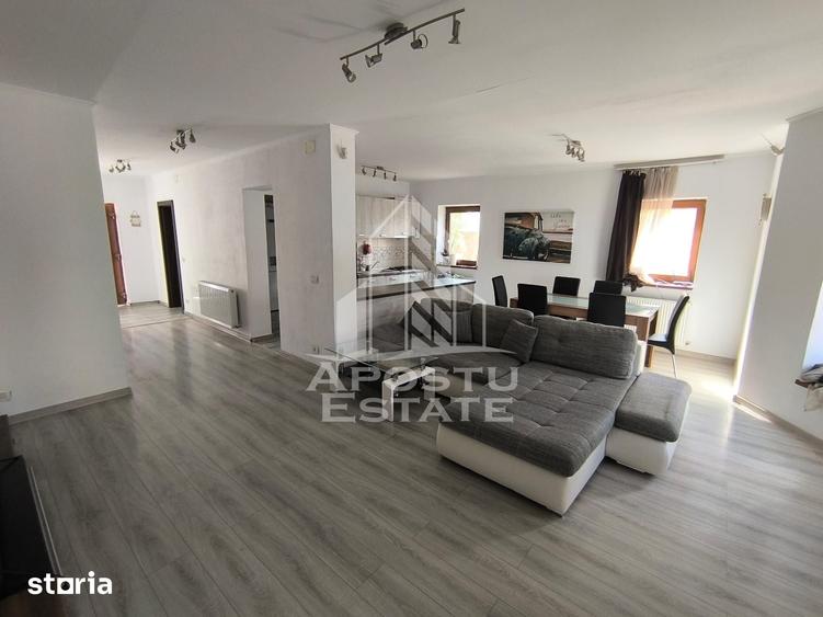 Casă cu 4 camere cu Teren 384 Mp în Dumbrăvița