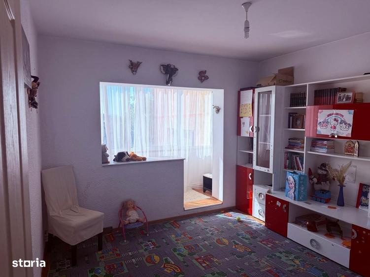 Apartament cu 3 camere decomandat în Burdujeni