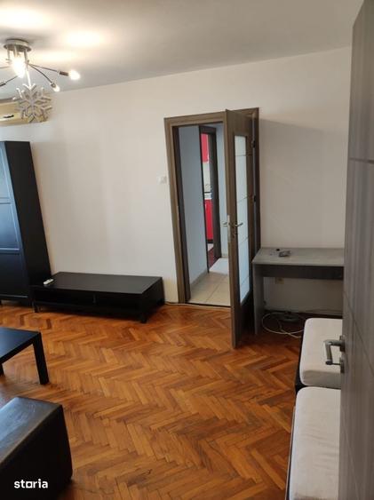 Apartament cu 2 camere decomandat în Olteniței