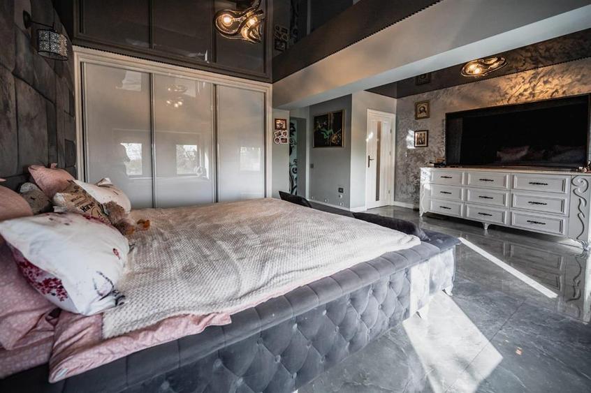 Apartament cu 2 camere decomandat în Apollo