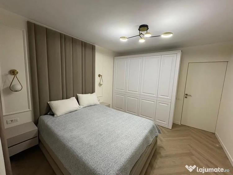 Apartament cu 3 camere decomandat, mobilat în Faleza Nord