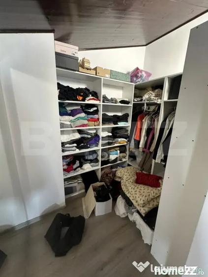 Apartament cu 4 camere decomandat în Cloșca