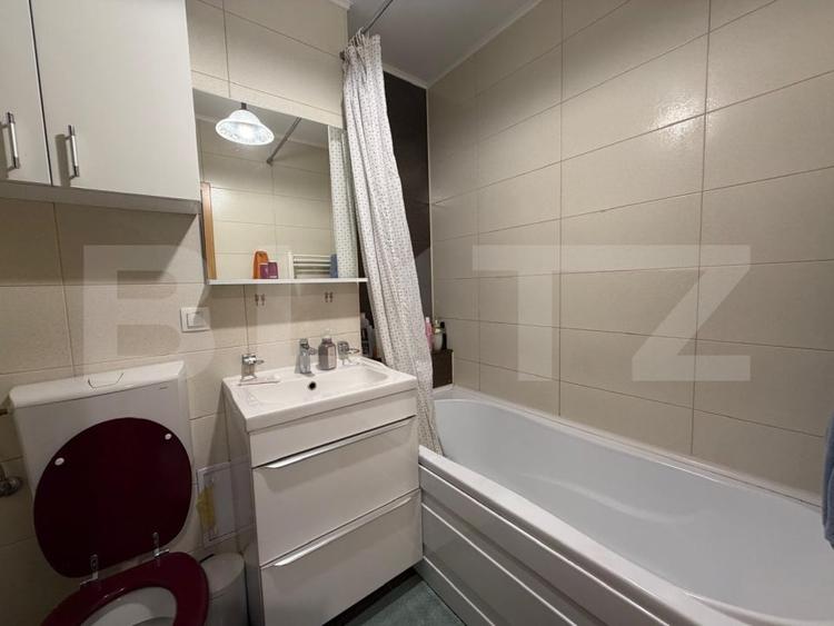 Apartament cu 3 camere decomandat, mobilat în Tractorul