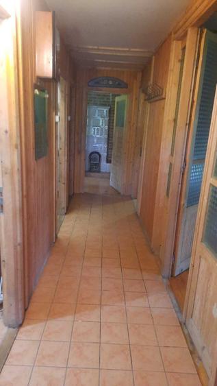 Casă cu 3 camere în Dârvari