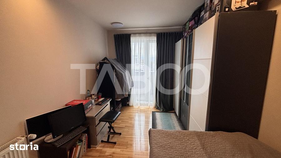 Apartament cu 3 camere decomandat în Lazaret