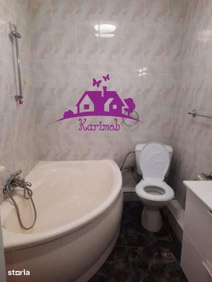 Apartament cu 3 camere decomandat în Rogerius