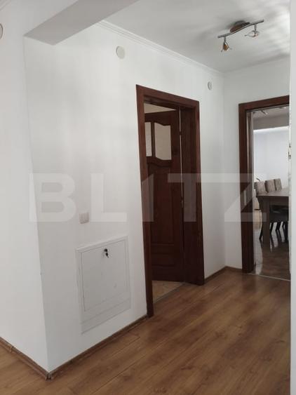 Casă individuală cu 5 camere cu Garaj în Halmeu