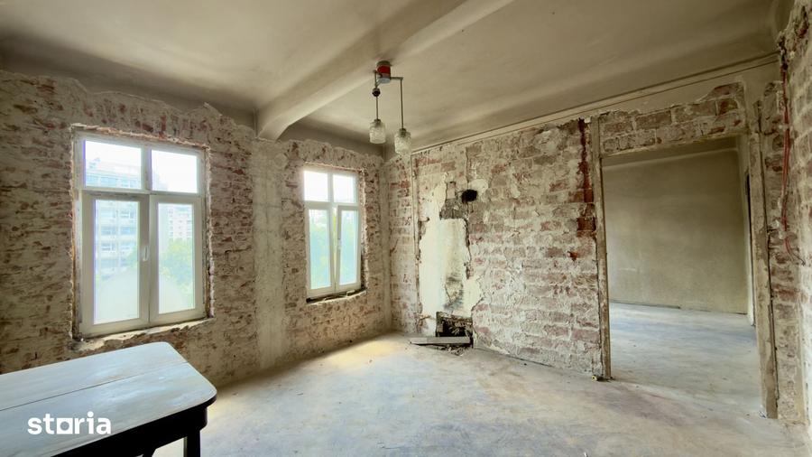 Apartament cu 3 camere în Centrul Civic