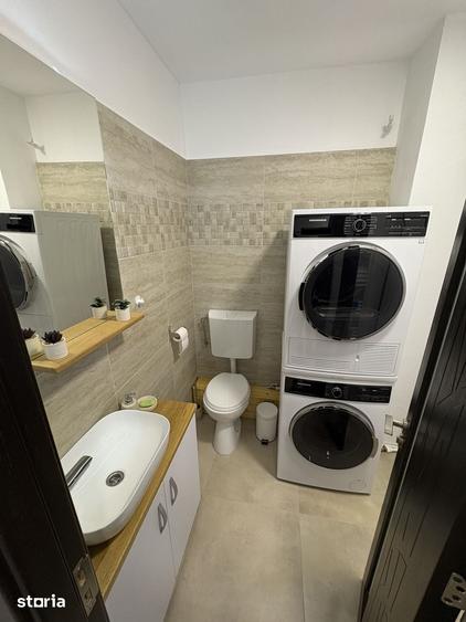 Apartament cu 3 camere decomandat în Valea Cetății