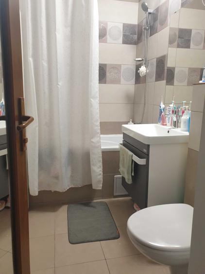 Apartament cu 2 camere decomandat în Ozana