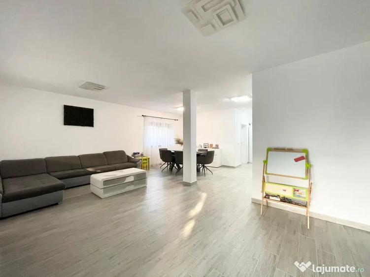 Casă cu 4 camere cu Teren 340 Mp în Moșnița Veche