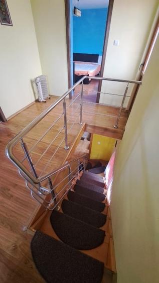 Casă individuală cu 5 camere cu Canalizare în Plantelor