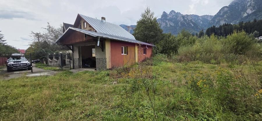 Casă cu 4 camere în Central