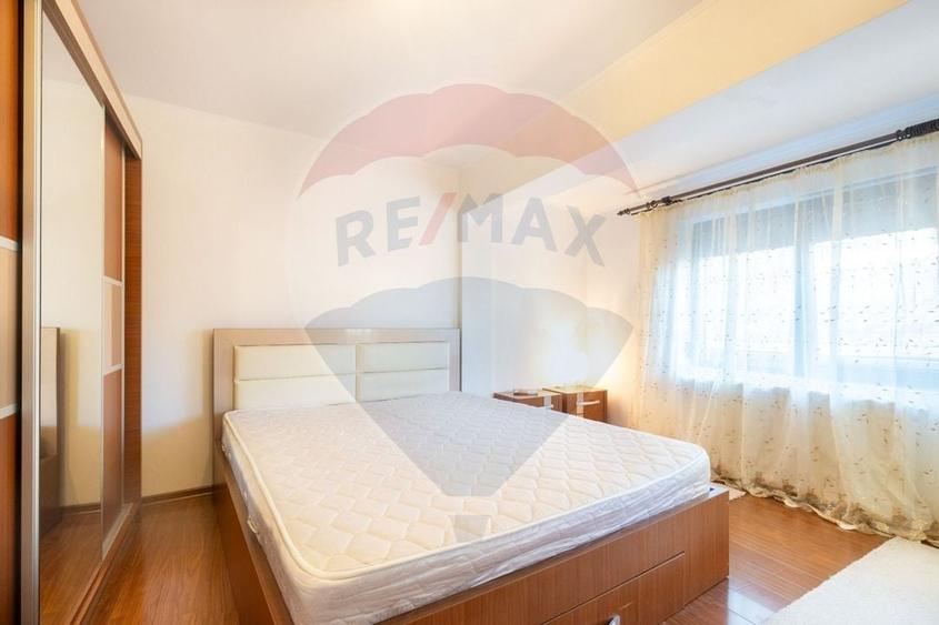 Casă individuală cu 3 camere cu Canalizare în Floreasca