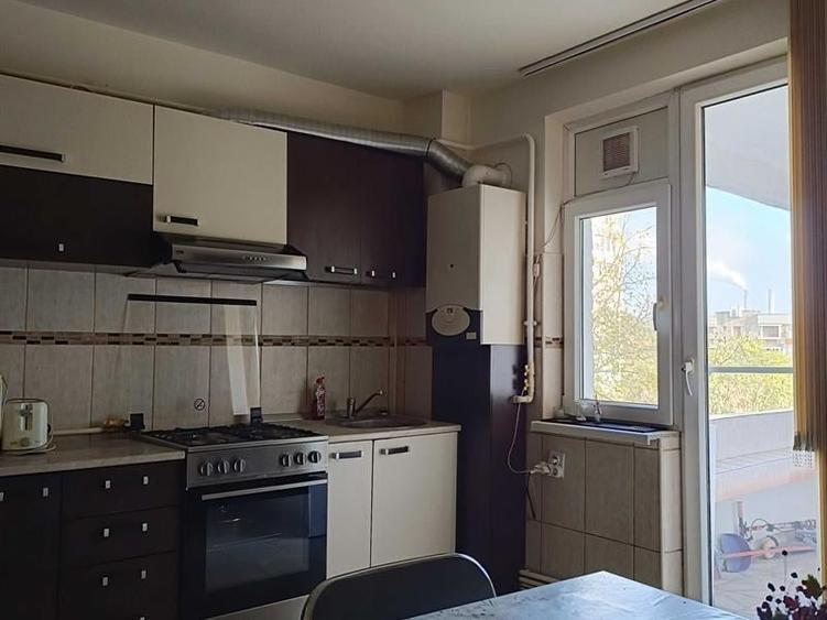 Apartament cu 3 camere decomandat în Gării