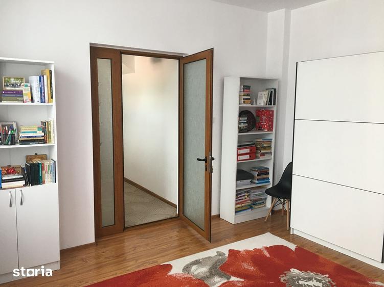 Casă cu 3 camere cu Teren 200 Mp în Central