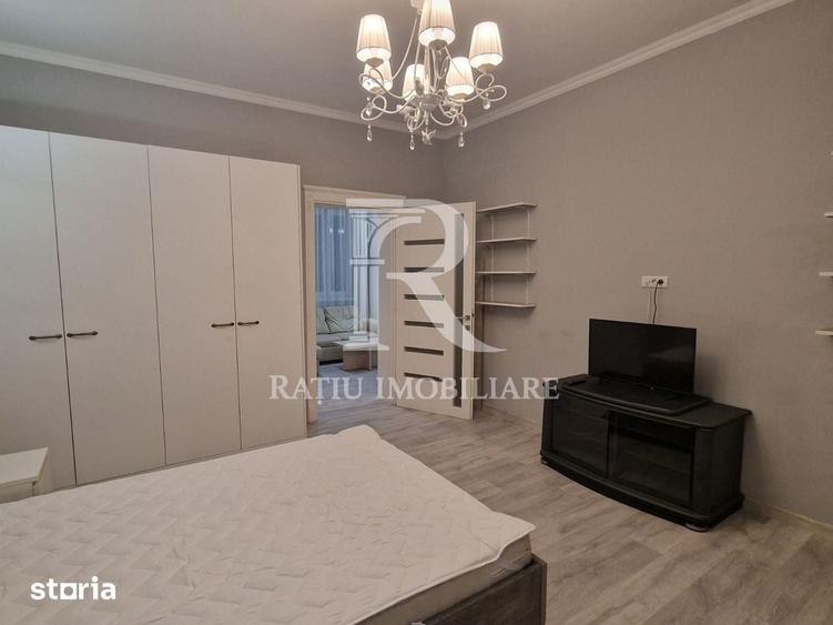 Apartament cu 3 camere în Orașul Nou