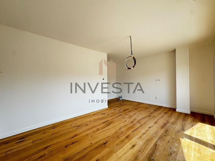 Casă individuală cu 5 camere cu Canalizare în Făget