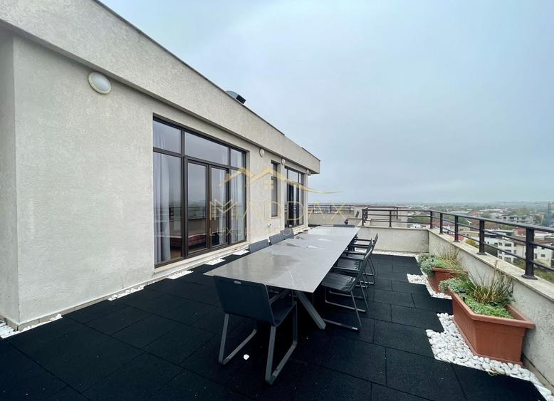 Apartament cu 4 camere, mobilat în Pipera