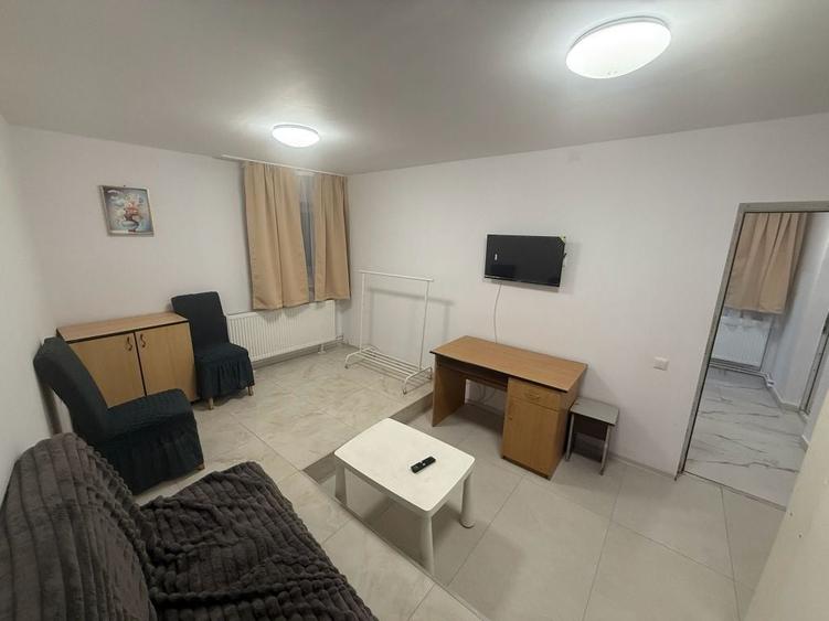 Casa 2 Camere Decomandate + Curte | Recent Renovata | Soseaua Voluntari - 1