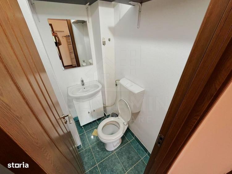 Apartament cu 3 camere decomandat în 1 Mai