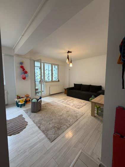 Apartament cu 2 camere decomandat în Chiajna