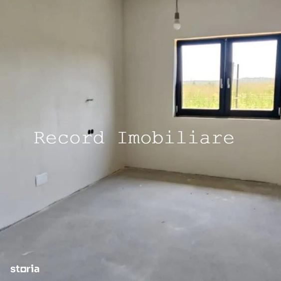 Casă cu 4 camere cu Teren 800 Mp în Chinteni