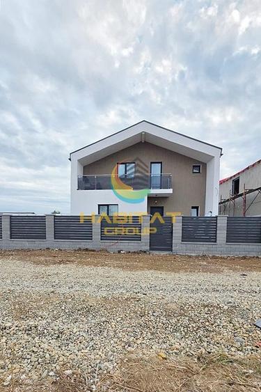 Casă individuală cu 5 camere cu Canalizare în Vidra