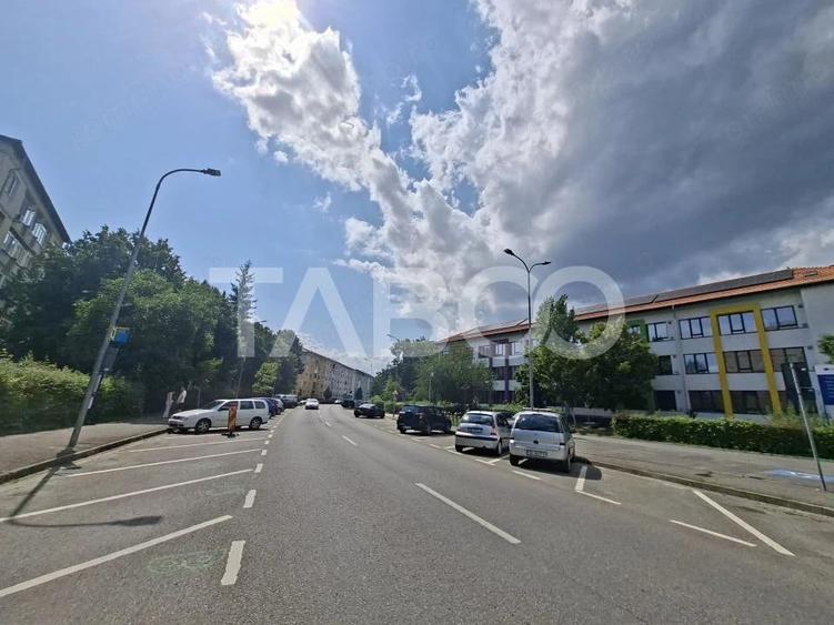 Apartament cu 3 camere decomandat în Mihai Viteazul