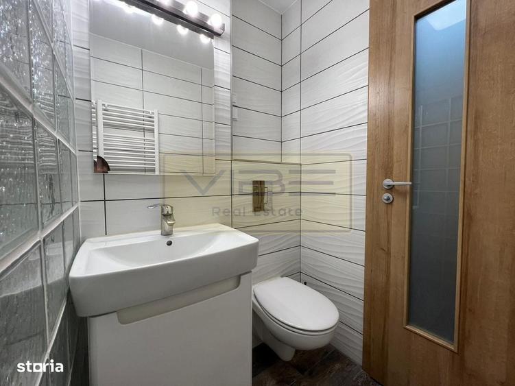 Apartament cu 3 camere decomandat în Podu Roș